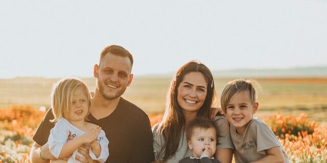 Family smiling with beautiful teeth, family dentist in Duncan,OK